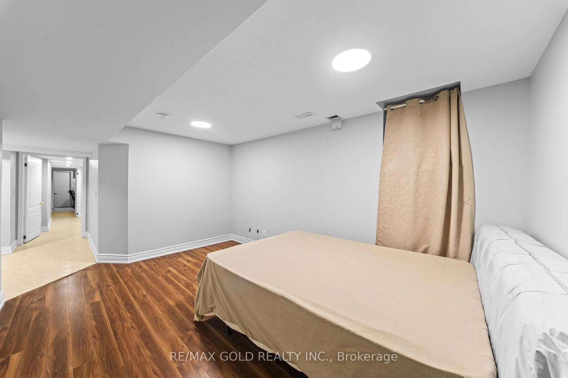 Photo 29 of 23 Wellpark Way, Brampton, Bram East — HOMEH
