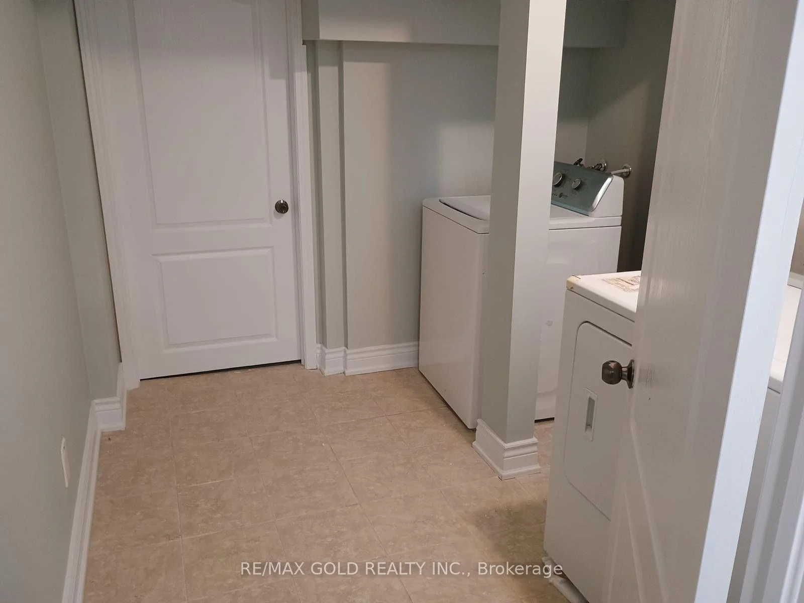 Photo 34 of 23 Wellpark Way, Brampton, Bram East — HOMEH