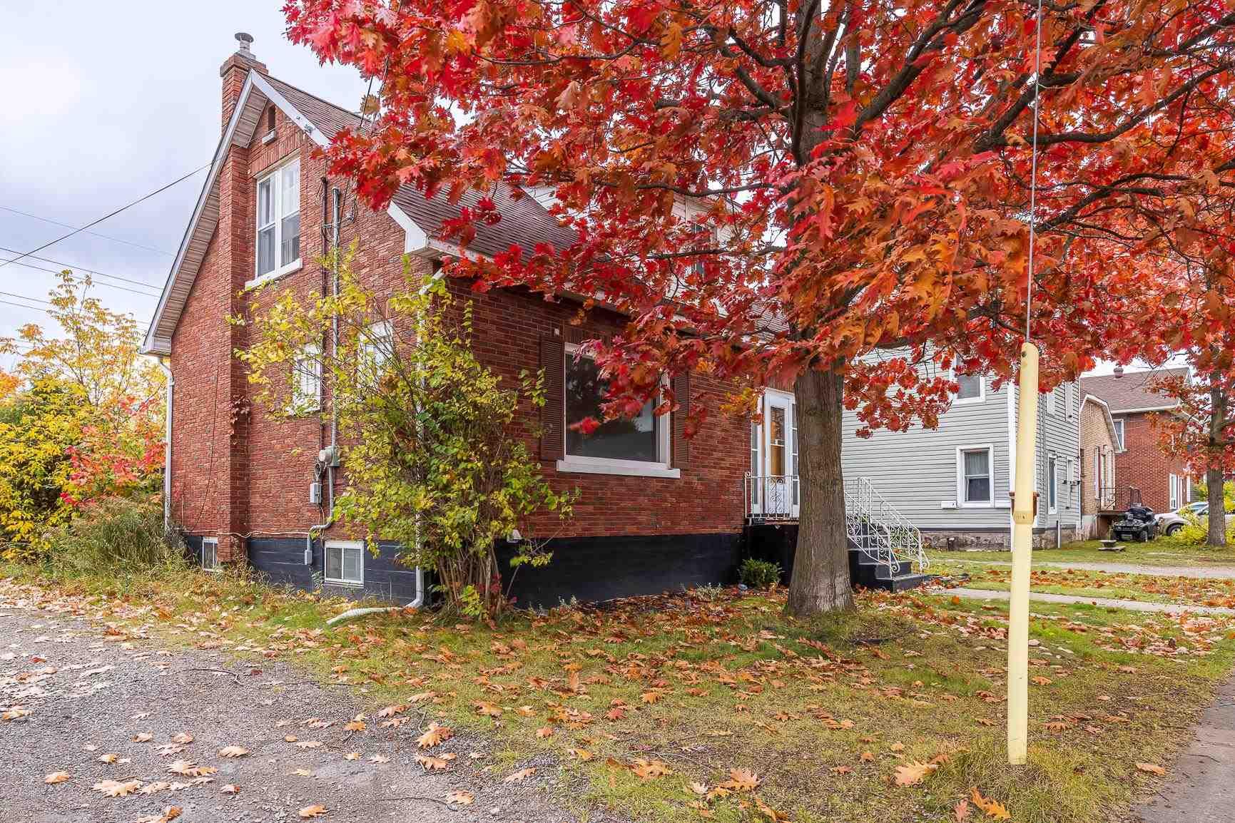 Photo 3 of 197 Wallace Terrace, Sault Ste Marie, Ward 4 — HOMEH