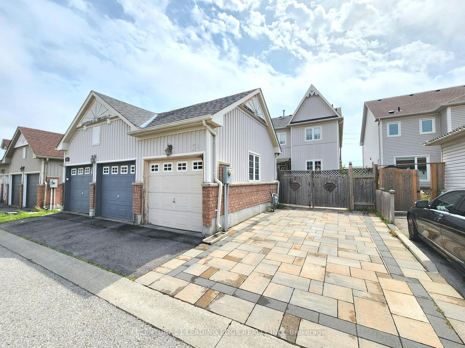 Photo 3 of 51 Yale Lane, Markham, Cornell — HOMEH