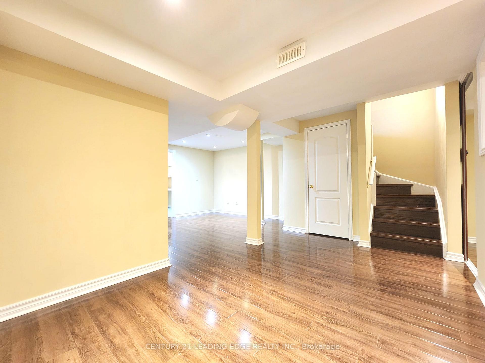 Photo 35 of 51 Yale Lane, Markham, Cornell — HOMEH