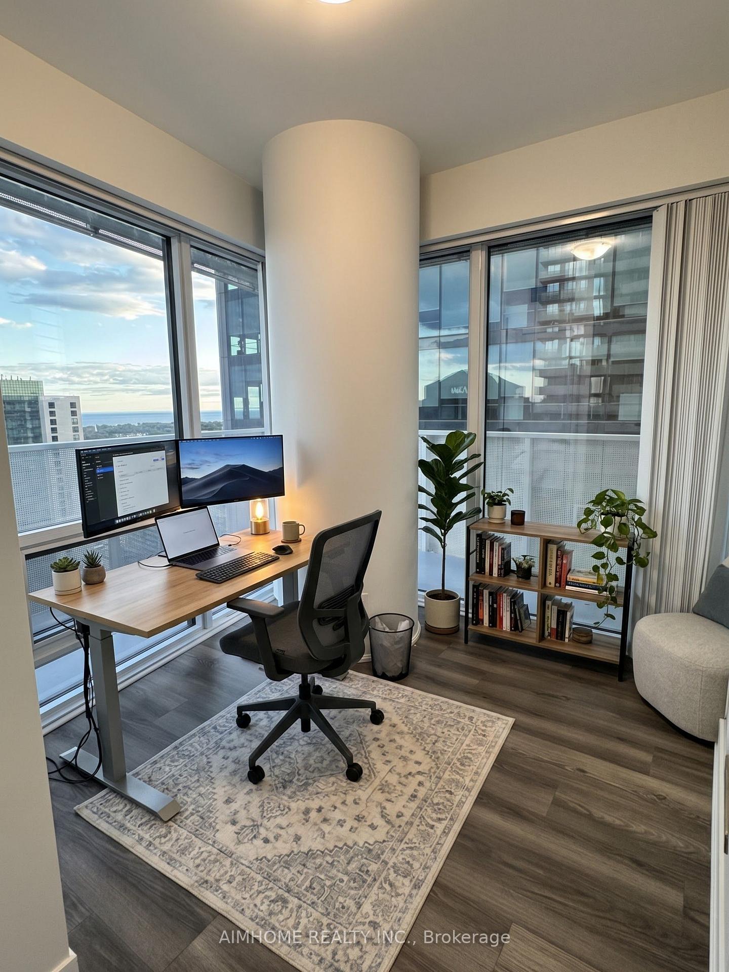 Photo 5 of Unit 3310, 100 Harbour Street, Toronto, Waterfront Communities — HOMEH