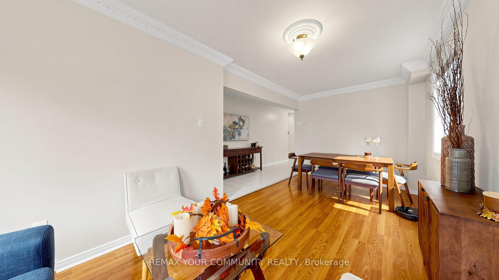 Photo 7 of 79 Red River Crescent, Newmarket, Woodland Hill — HOMEH
