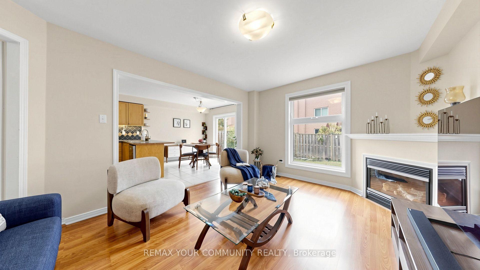 Photo 12 of 79 Red River Crescent, Newmarket, Woodland Hill — HOMEH