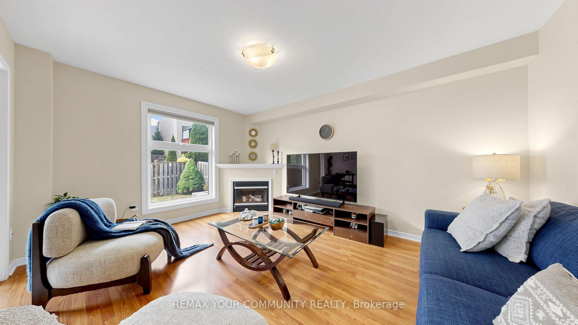 Photo 14 of 79 Red River Crescent, Newmarket, Woodland Hill — HOMEH