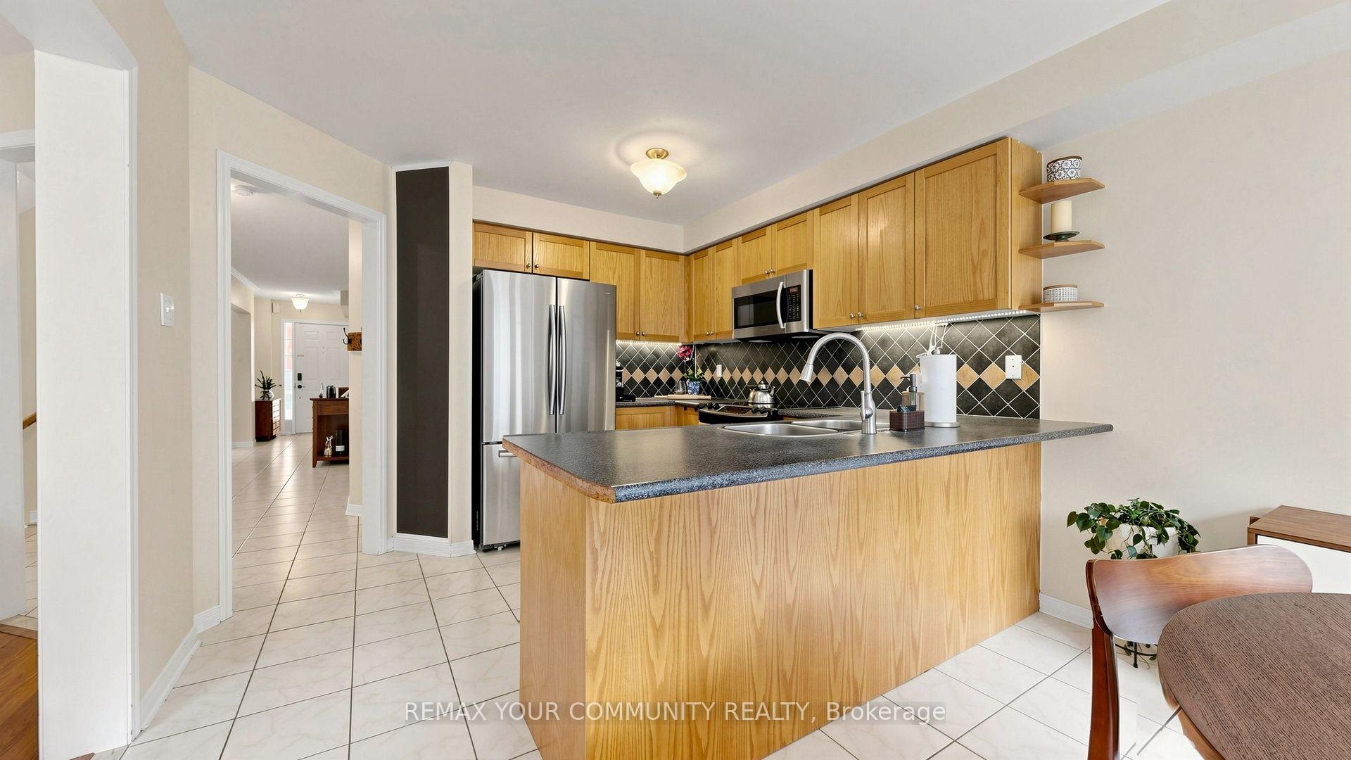 Photo 21 of 79 Red River Crescent, Newmarket, Woodland Hill — HOMEH