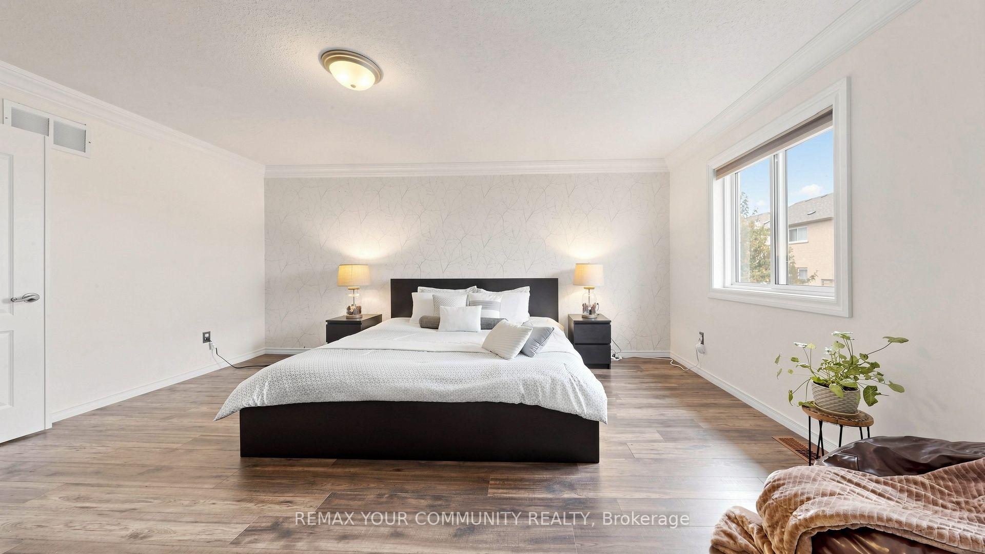 Photo 25 of 79 Red River Crescent, Newmarket, Woodland Hill — HOMEH