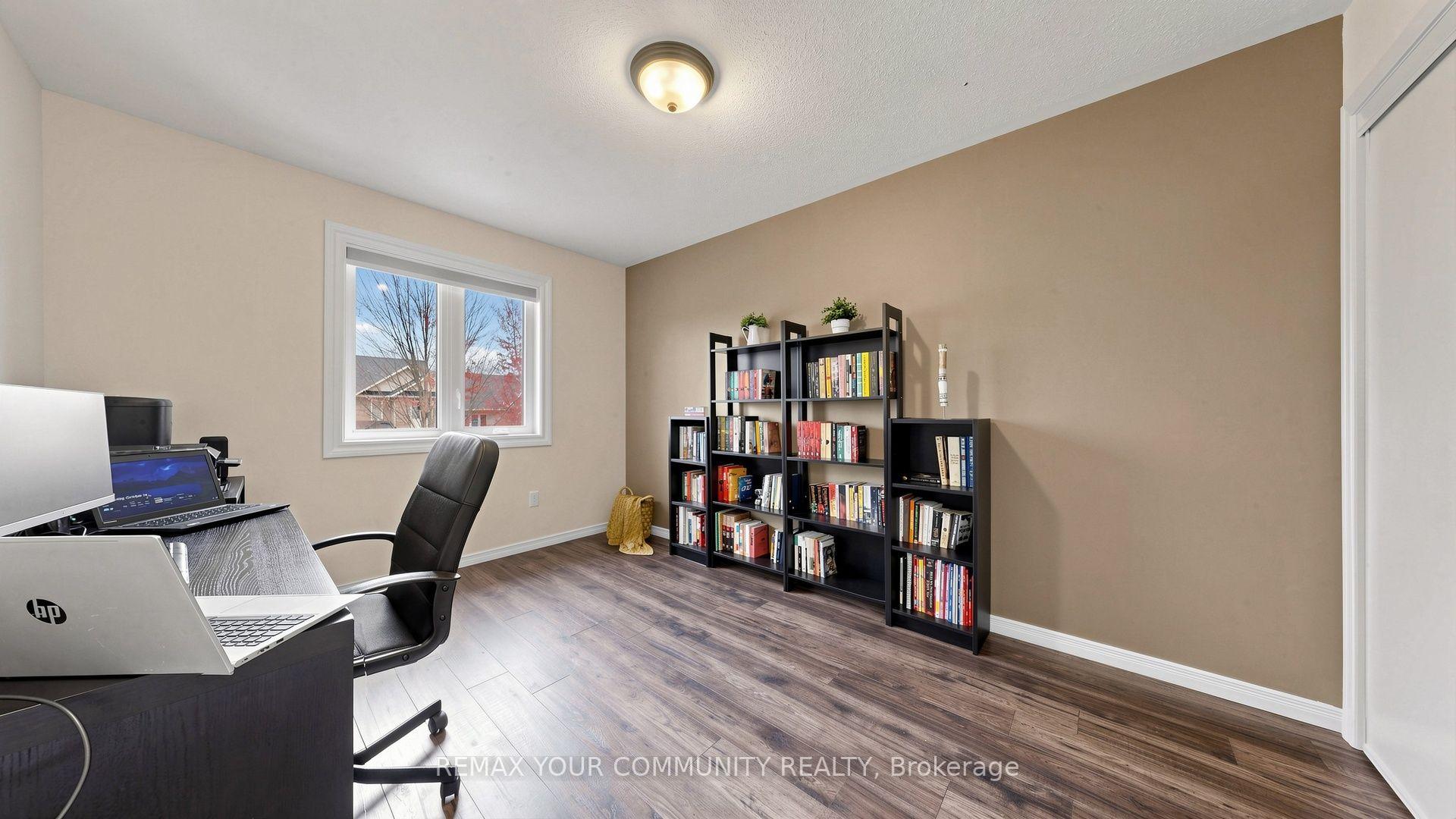Photo 30 of 79 Red River Crescent, Newmarket, Woodland Hill — HOMEH