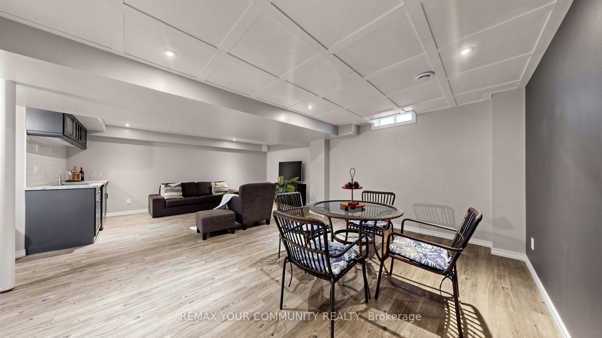 Photo 38 of 79 Red River Crescent, Newmarket, Woodland Hill — HOMEH
