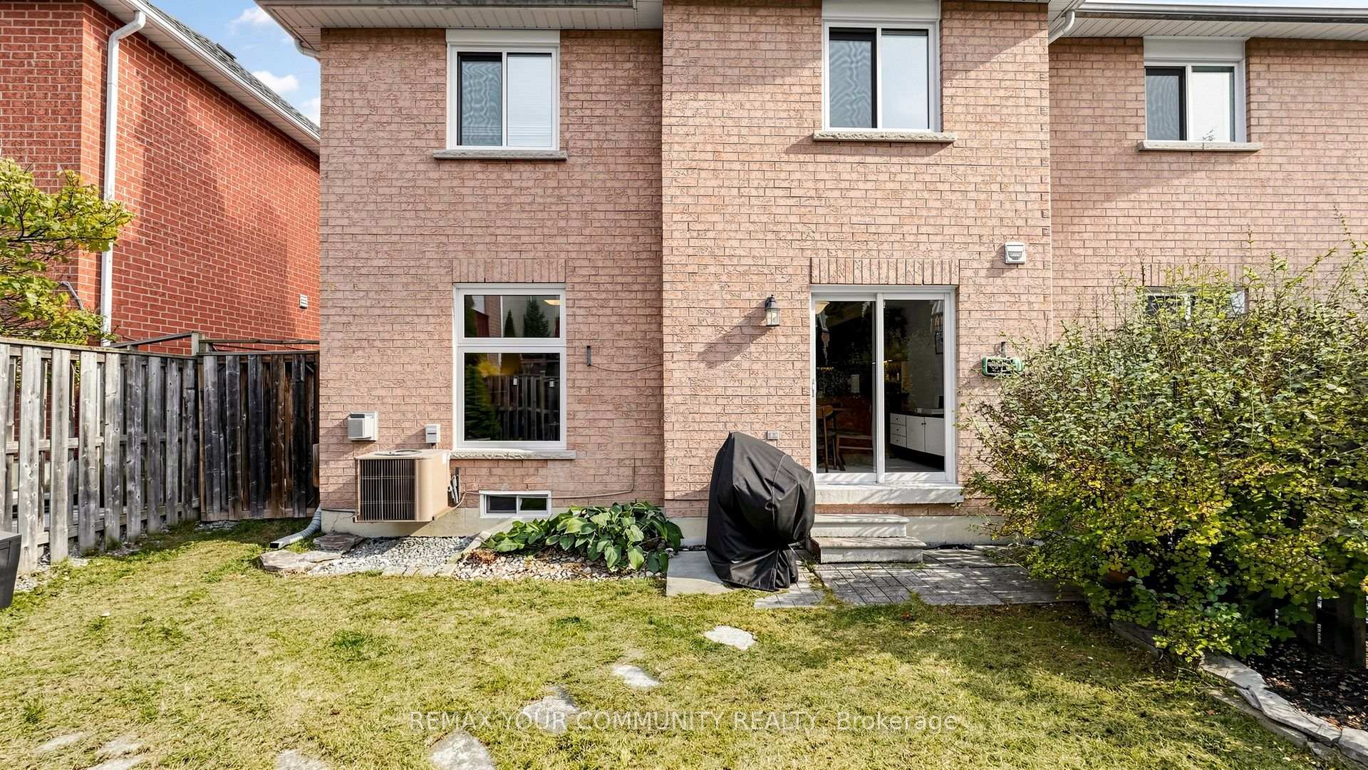Photo 39 of 79 Red River Crescent, Newmarket, Woodland Hill — HOMEH