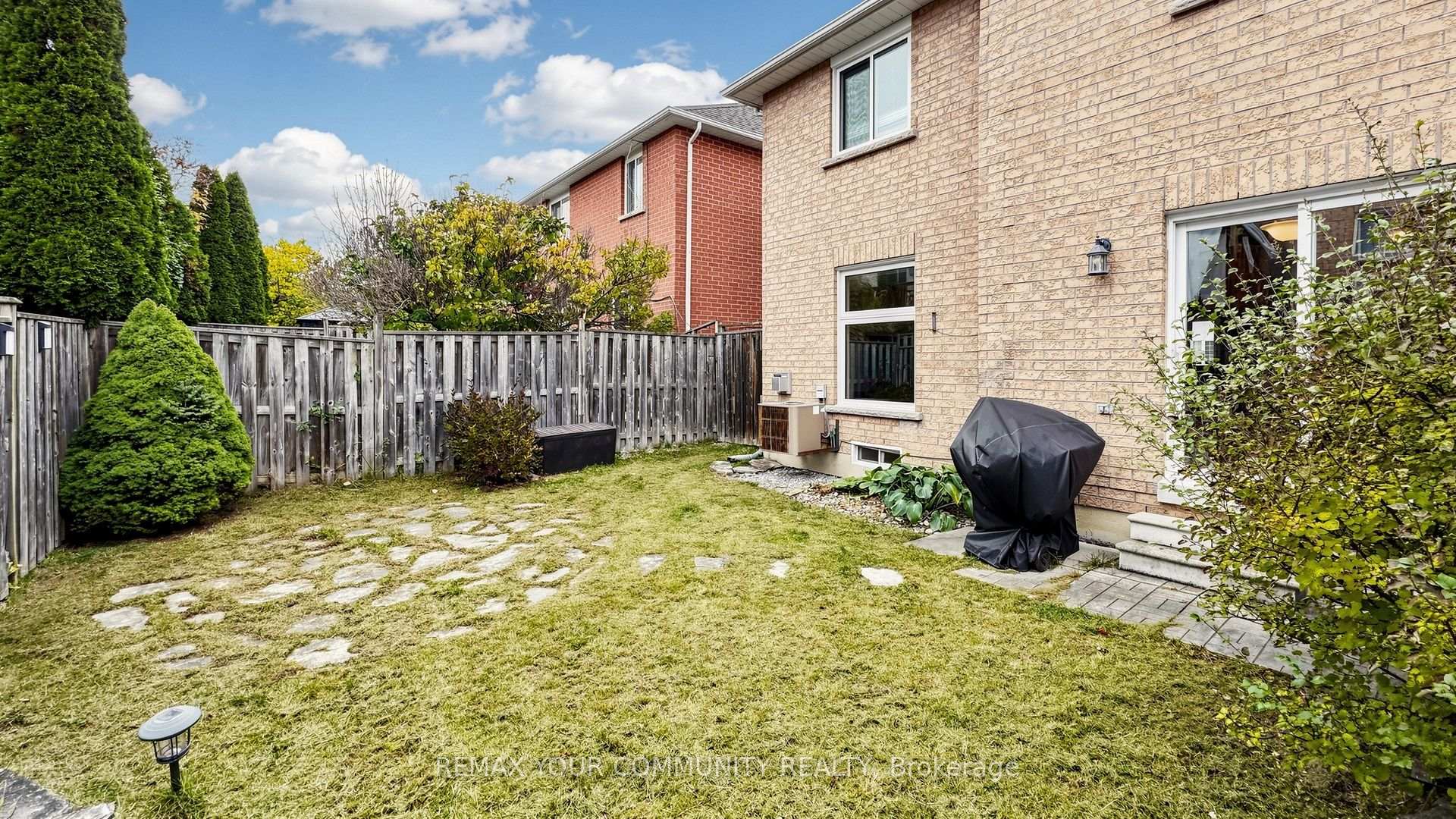 Photo 41 of 79 Red River Crescent, Newmarket, Woodland Hill — HOMEH