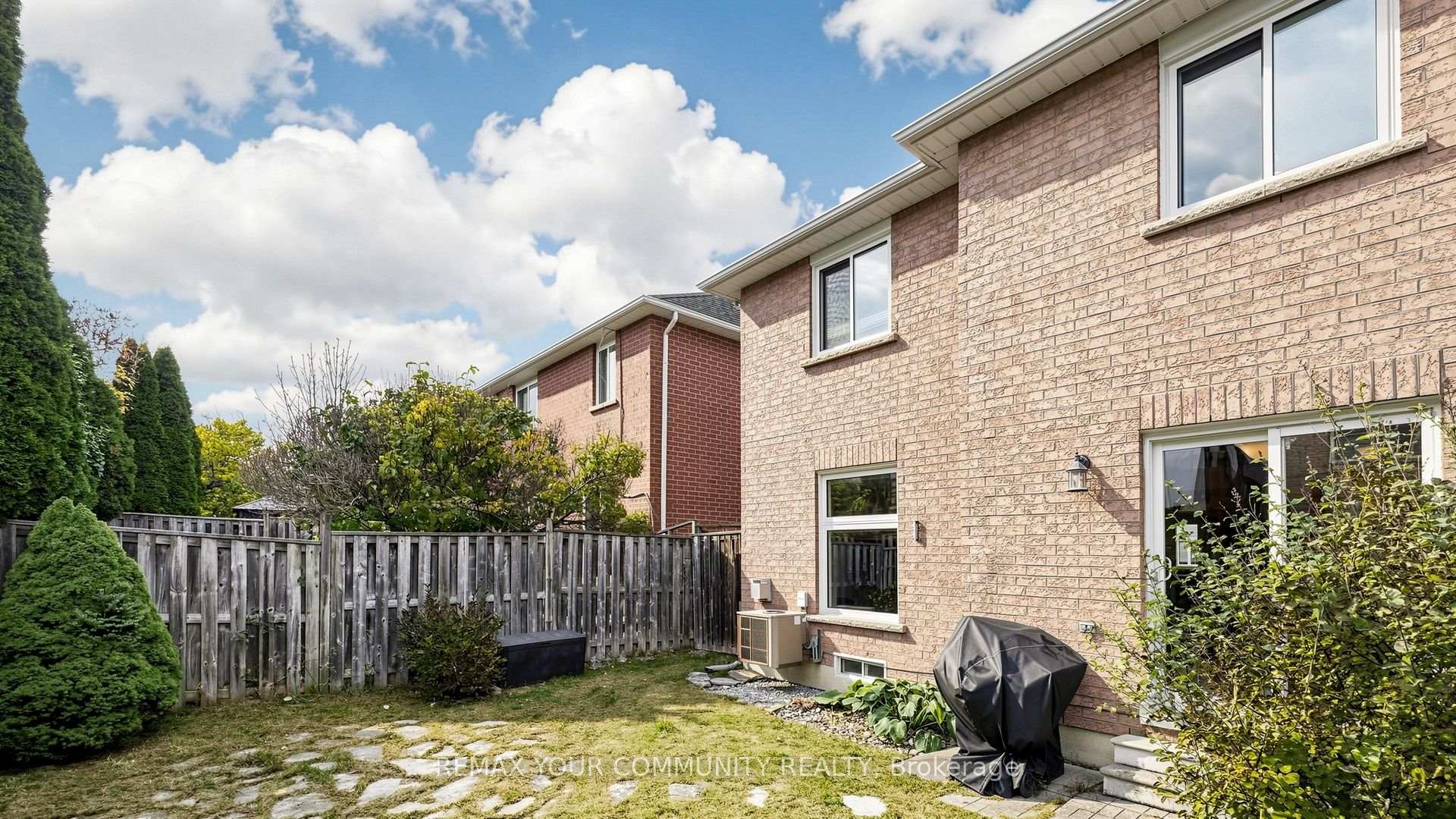 Photo 42 of 79 Red River Crescent, Newmarket, Woodland Hill — HOMEH
