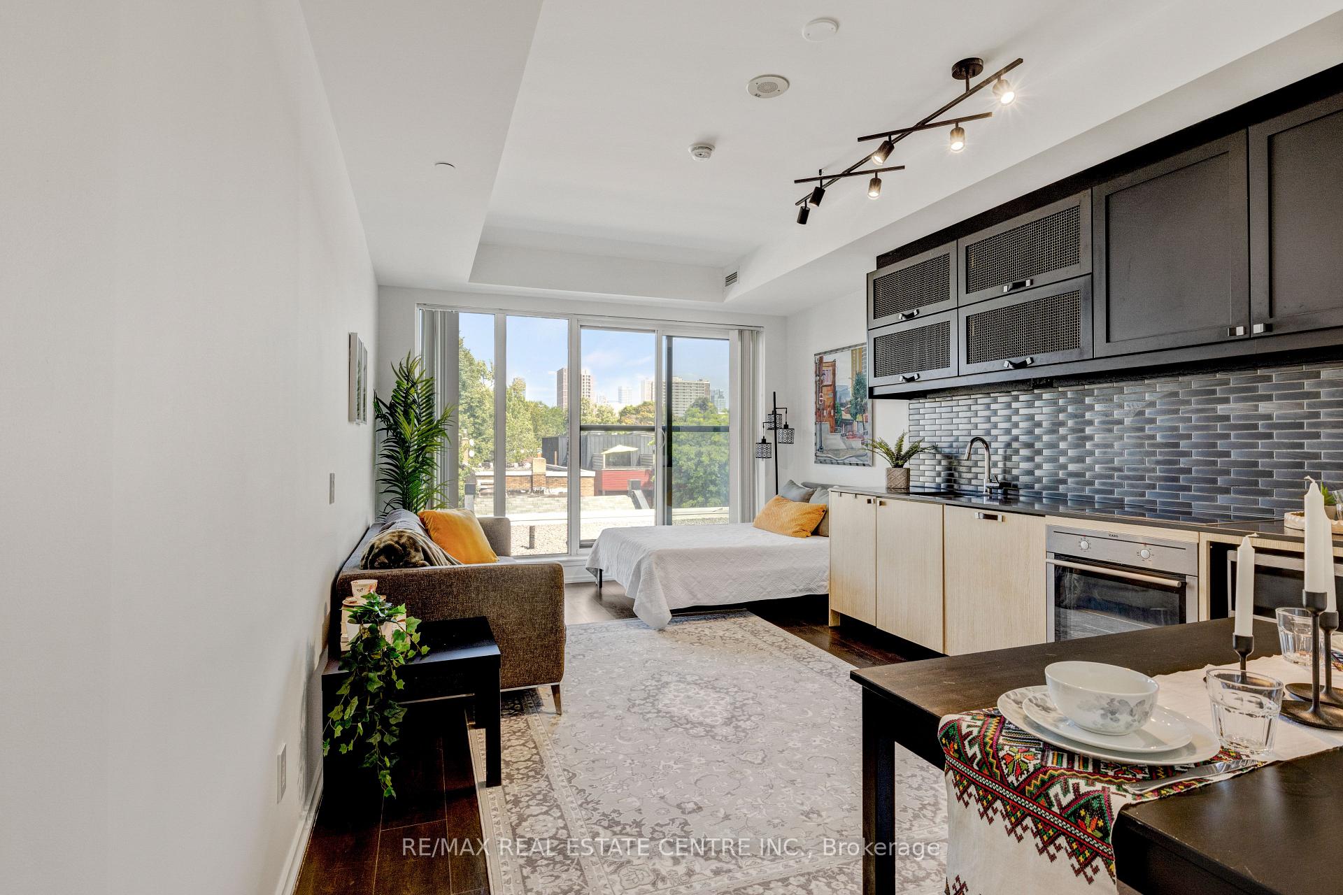 Photo of Unit 308, 783 Bathurst Street