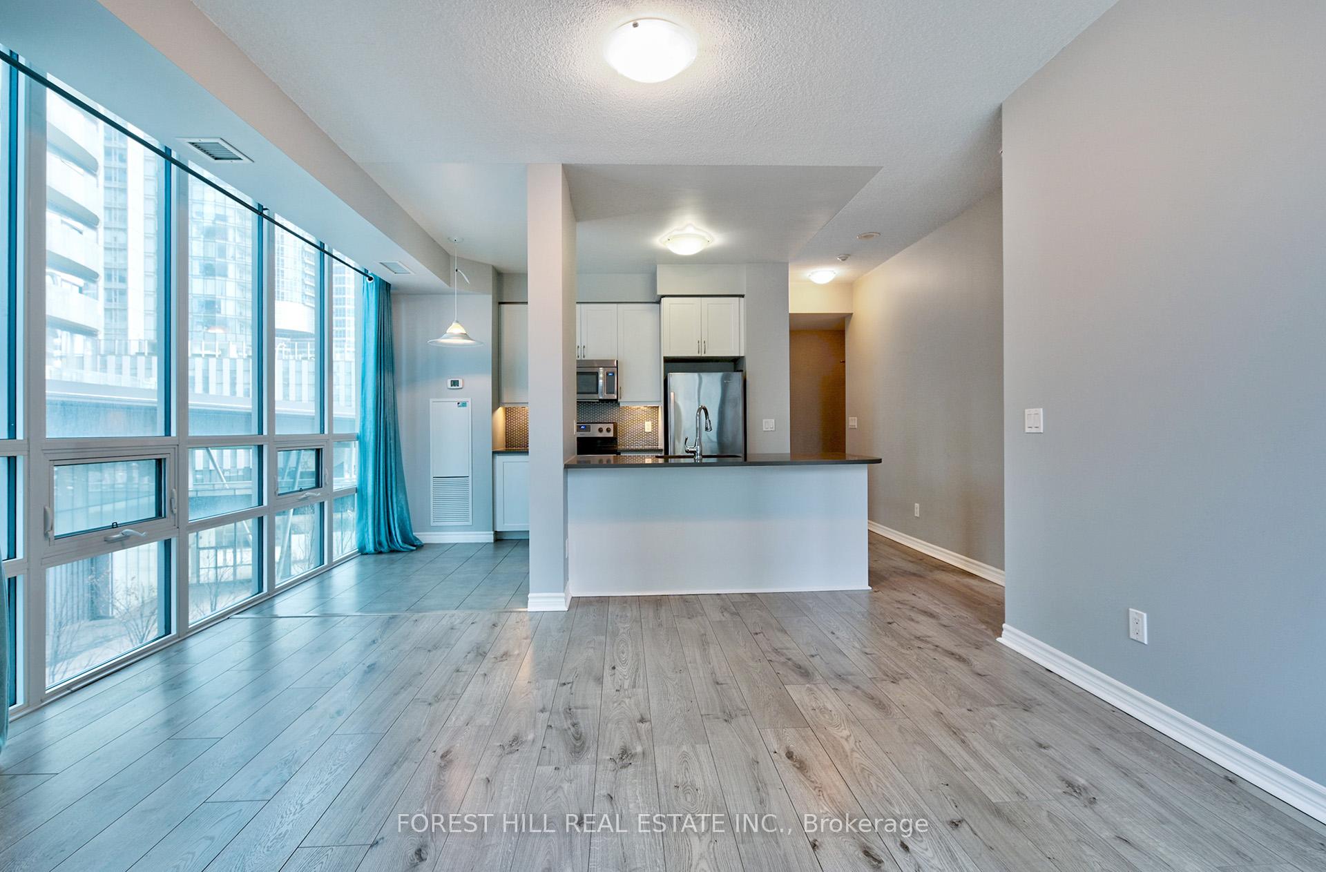 Photo 10 of Unit 306, 19 Grand Trunk Crescent, Toronto, Waterfront Communities — HOMEH