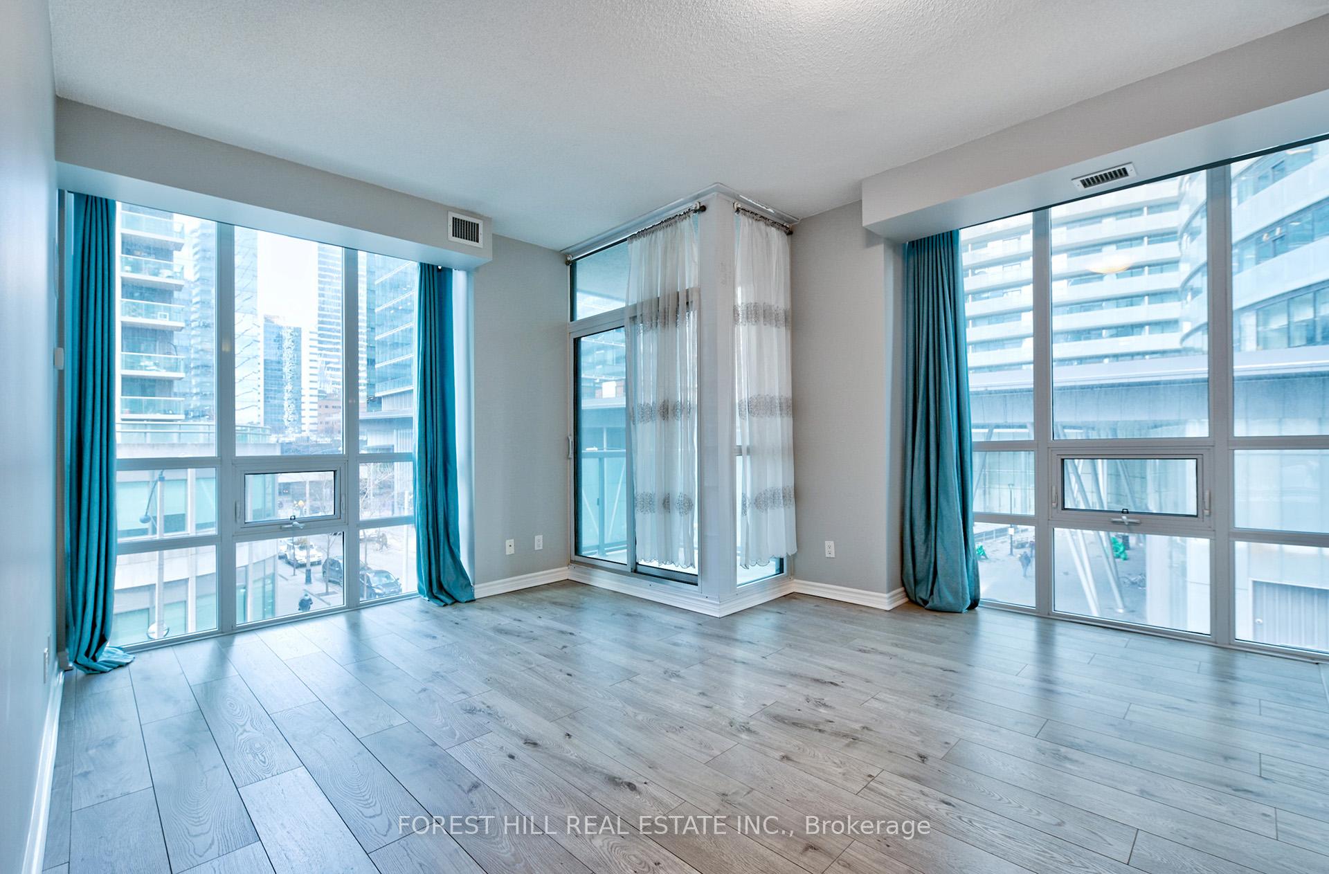 Photo 11 of Unit 306, 19 Grand Trunk Crescent, Toronto, Waterfront Communities — HOMEH