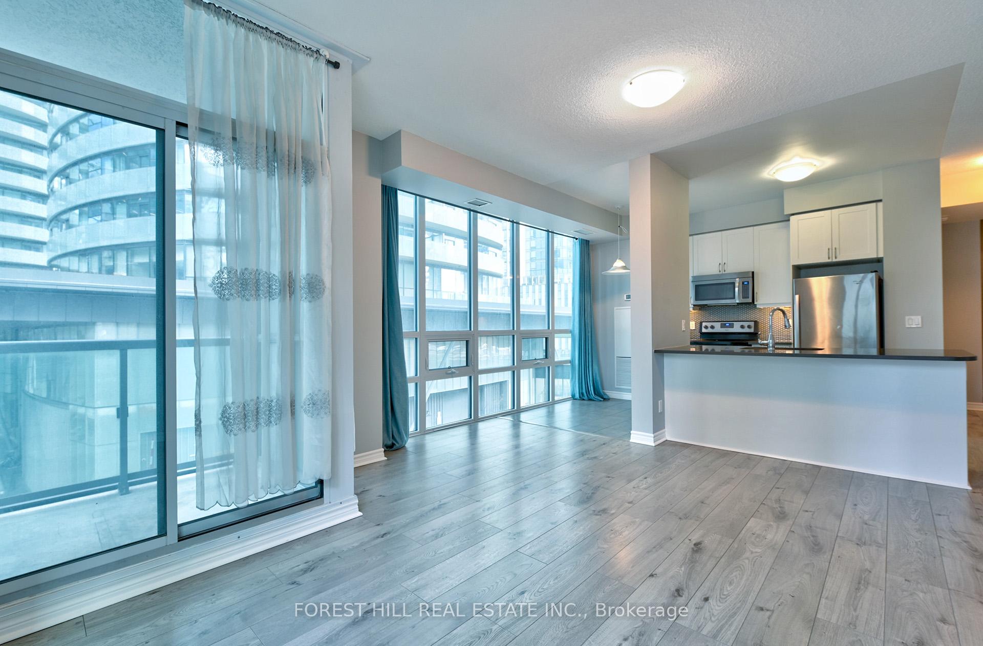 Photo 12 of Unit 306, 19 Grand Trunk Crescent, Toronto, Waterfront Communities — HOMEH
