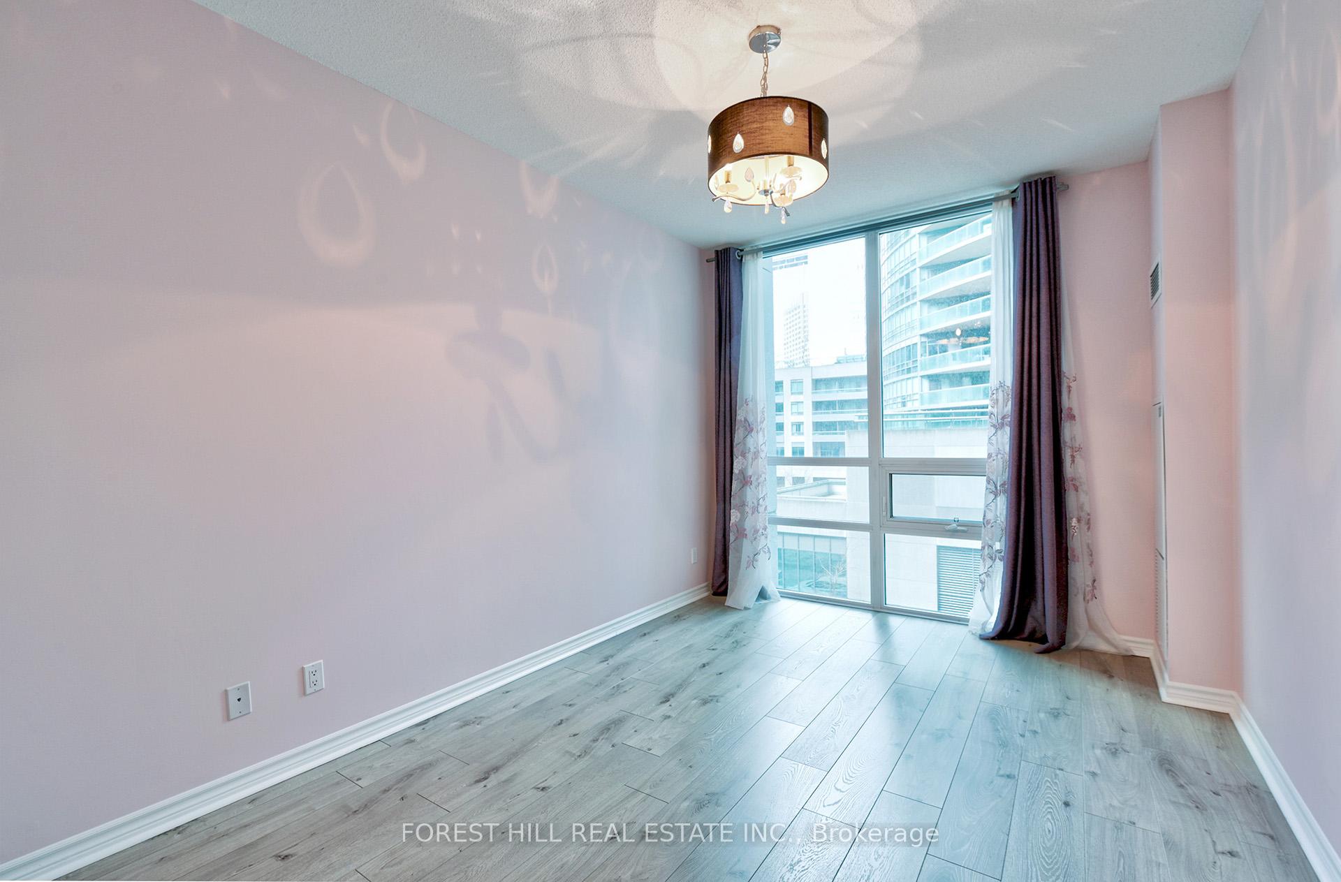 Photo 17 of Unit 306, 19 Grand Trunk Crescent, Toronto, Waterfront Communities — HOMEH