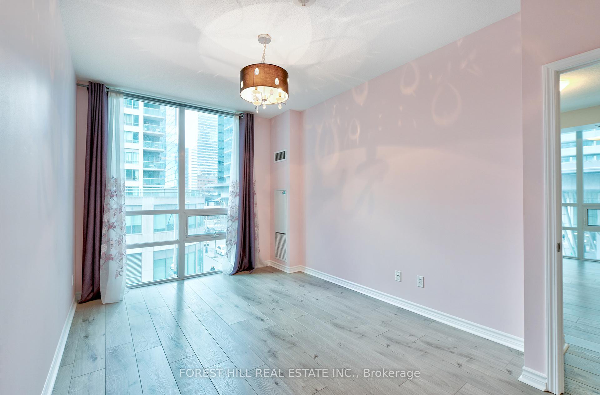 Photo 18 of Unit 306, 19 Grand Trunk Crescent, Toronto, Waterfront Communities — HOMEH