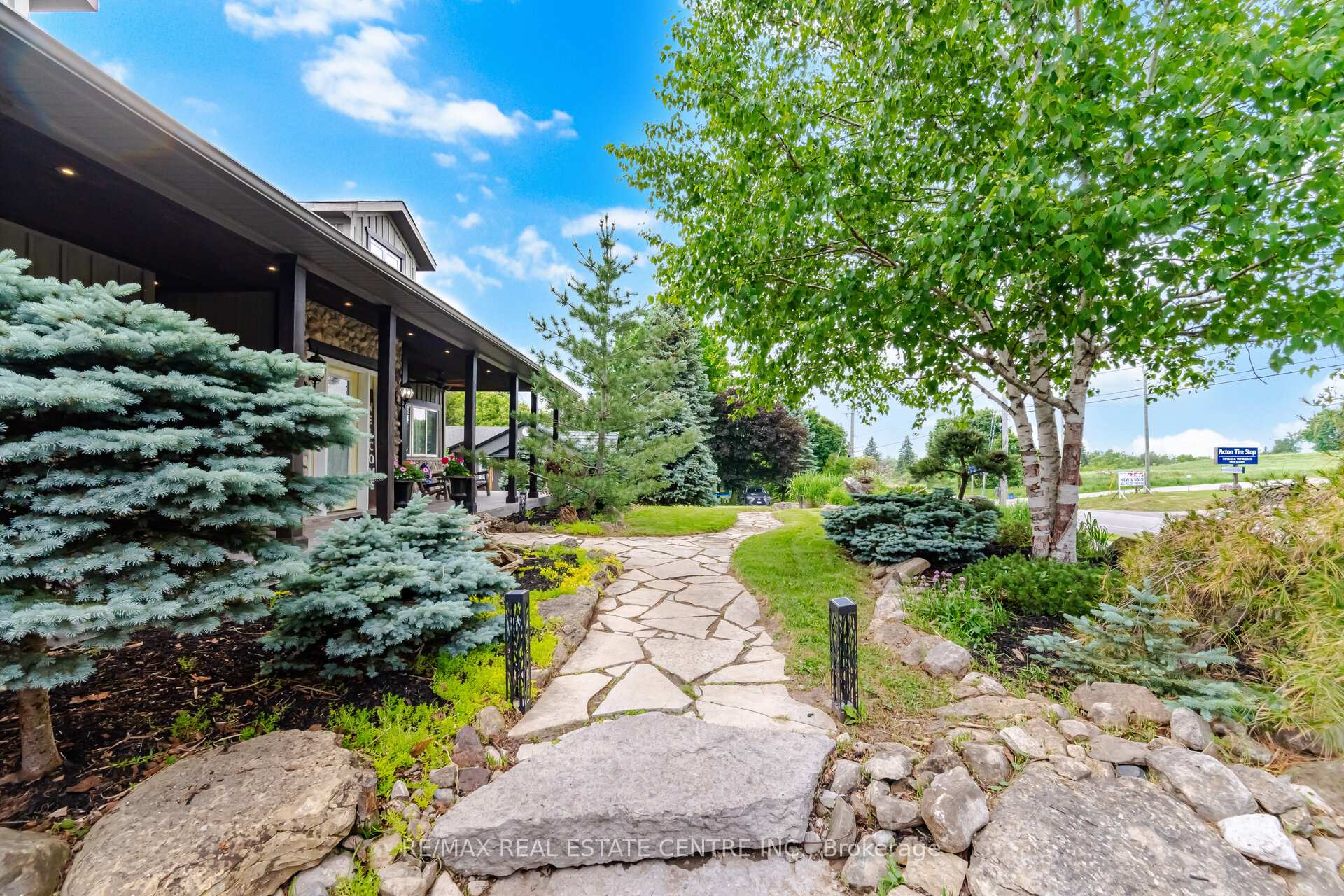 Photo 5 of 12860 Regional Rd 25, Halton Hills, Rural Halton Hills — HOMEH