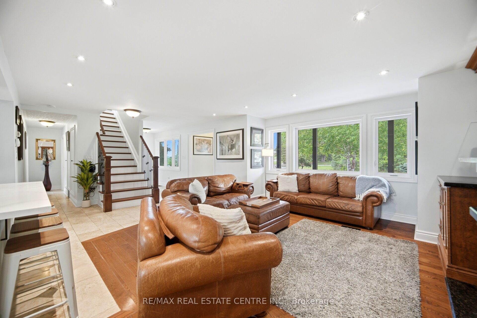 Photo 10 of 12860 Regional Rd 25, Halton Hills, Rural Halton Hills — HOMEH