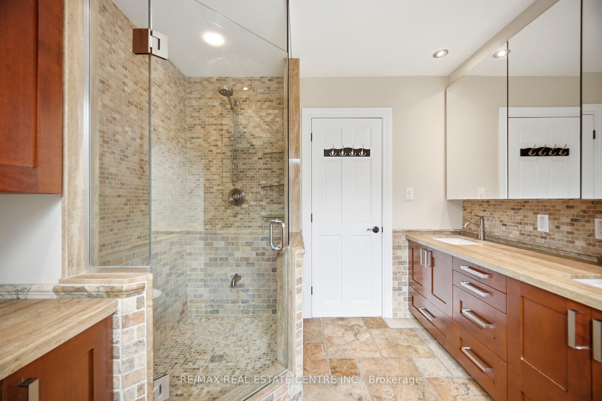 Photo 23 of 12860 Regional Rd 25, Halton Hills, Rural Halton Hills — HOMEH