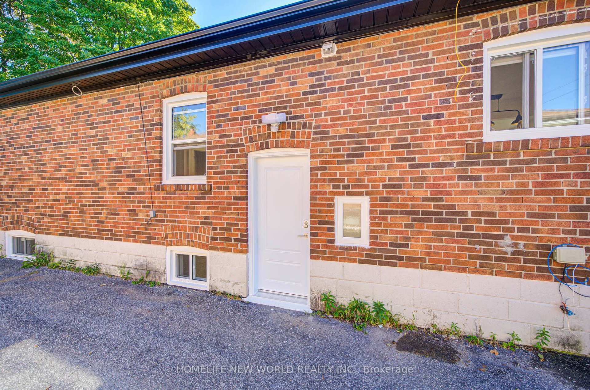 Photo 13 of Unit Basement, 88 Ellendale Drive, Scarborough, Dorset Park — HOMEH