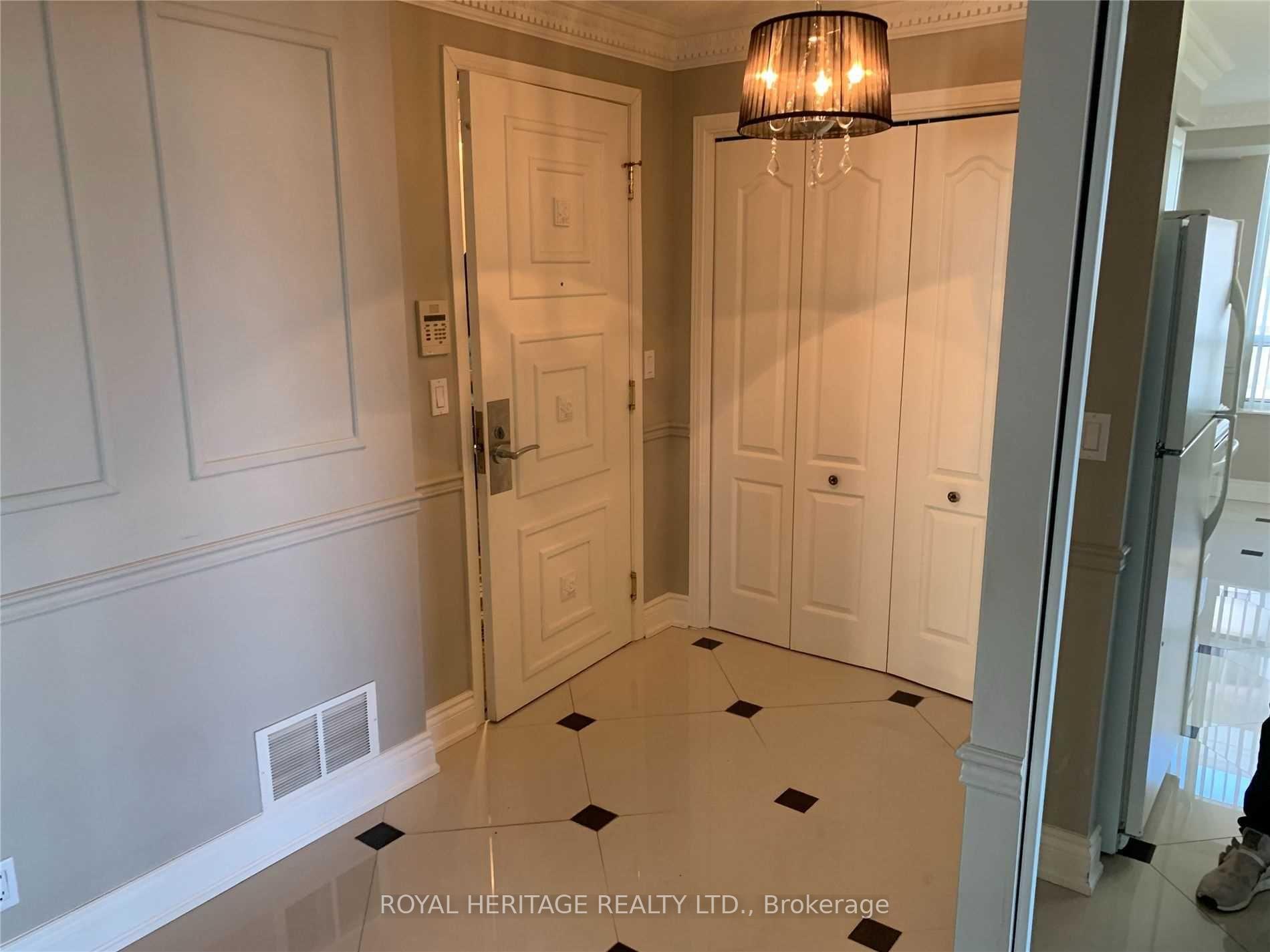 Photo 6 of Unit 805, 1000 The Esplanade N, Pickering, Town Centre — HOMEH
