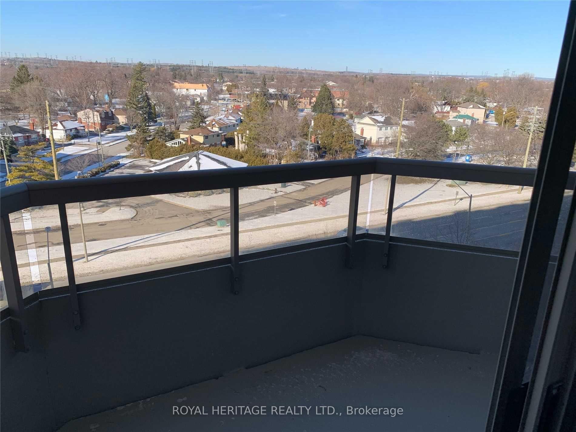 Photo 11 of Unit 805, 1000 The Esplanade N, Pickering, Town Centre — HOMEH
