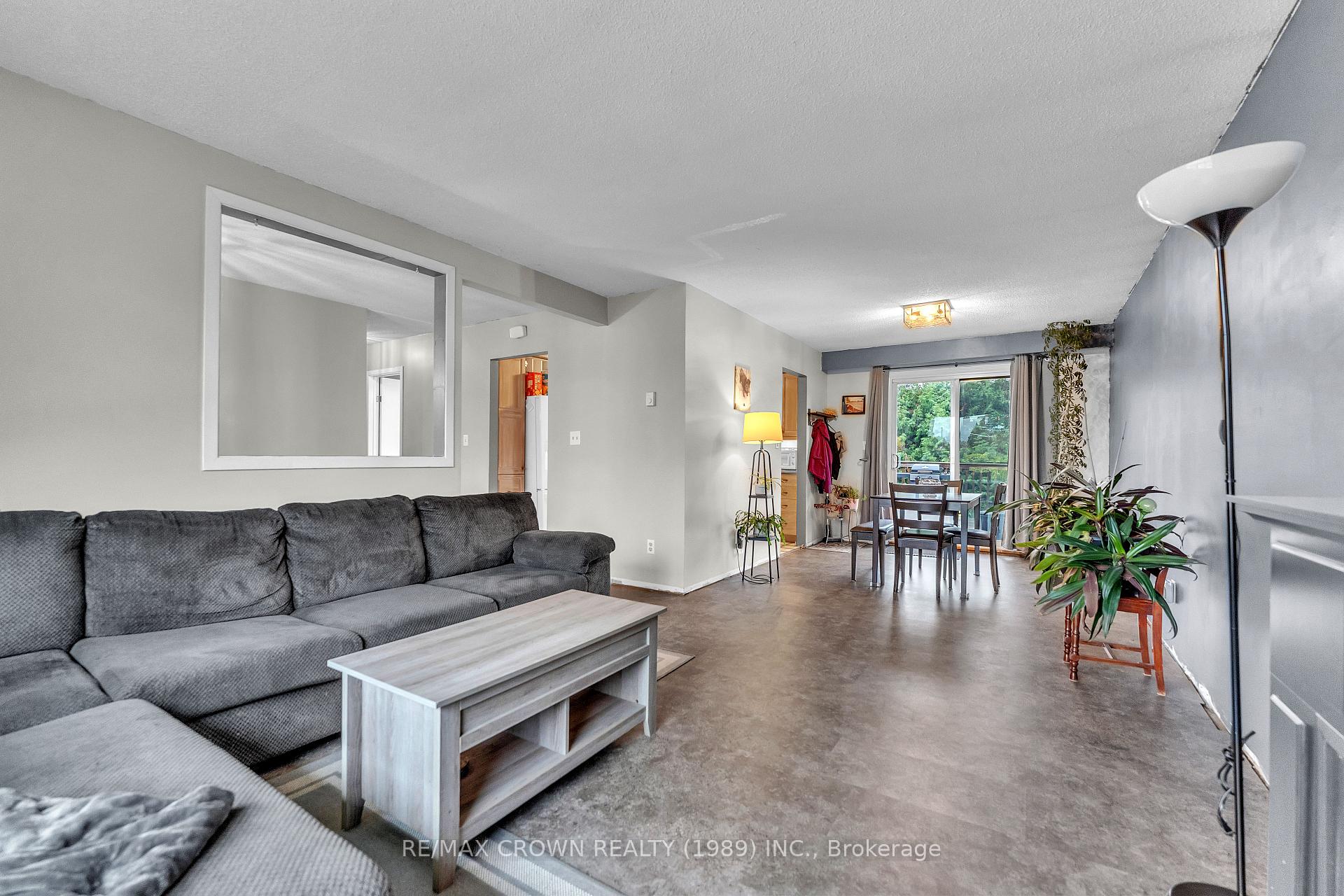 Photo 8 of 19 Knox Court, North Bay, Ferris — HOMEH
