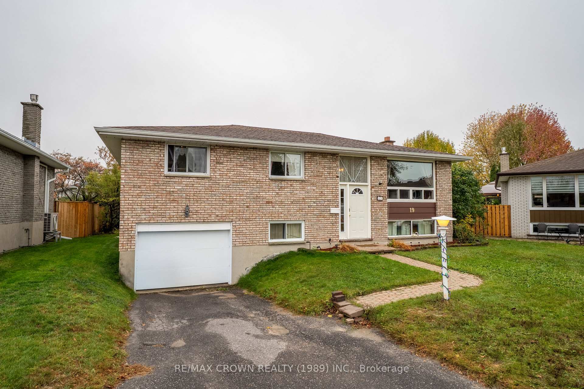 Photo 34 of 19 Knox Court, North Bay, Ferris — HOMEH