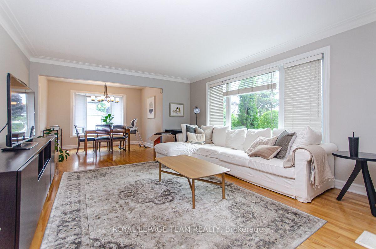 Photo 4 of 114 Withrow Avenue, Ottawa, Meadowlands/St. Claire Gardens — HOMEH