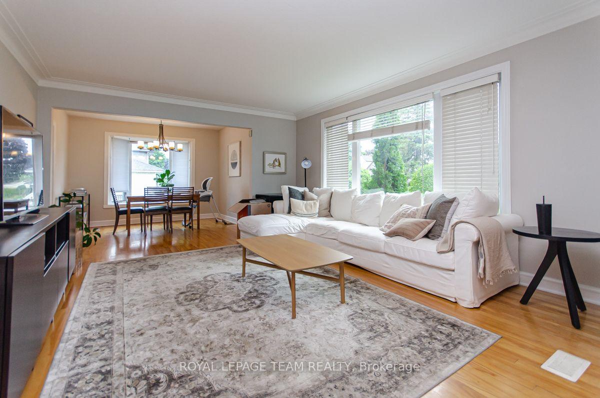 Photo 5 of 114 Withrow Avenue, Ottawa, Meadowlands/St. Claire Gardens — HOMEH
