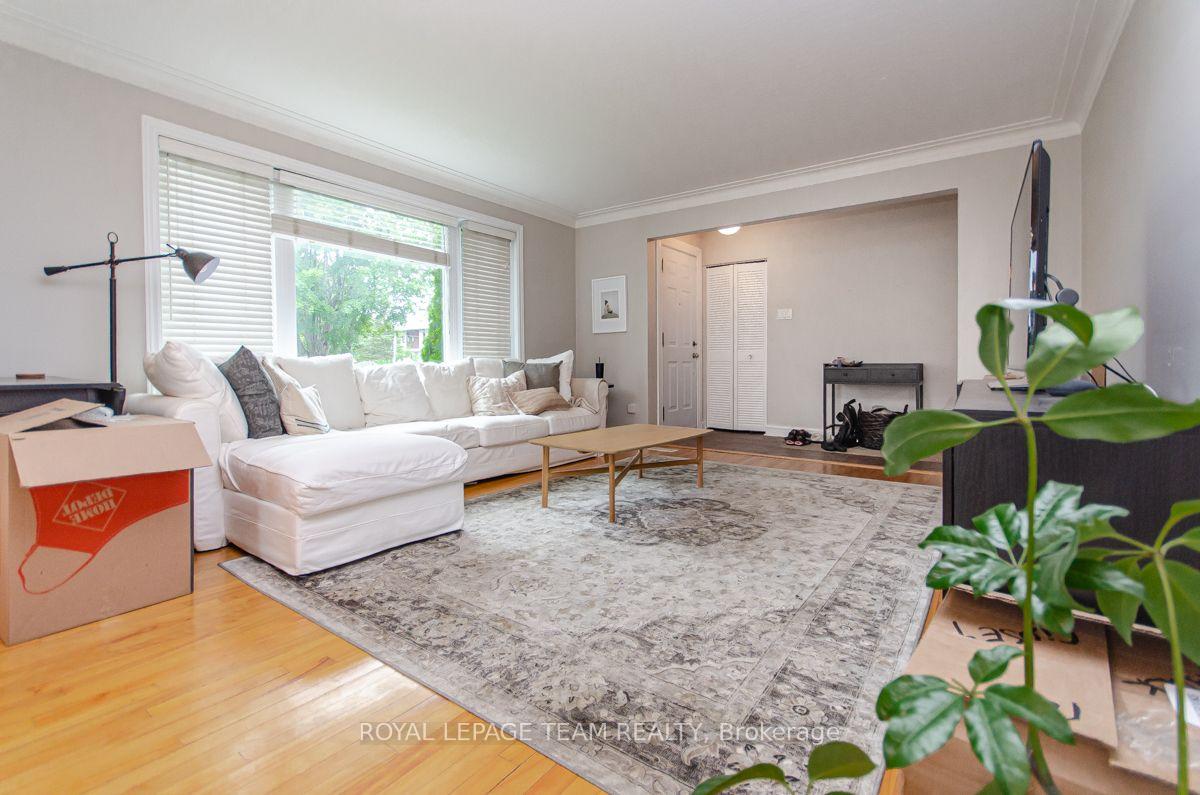 Photo 6 of 114 Withrow Avenue, Ottawa, Meadowlands/St. Claire Gardens — HOMEH