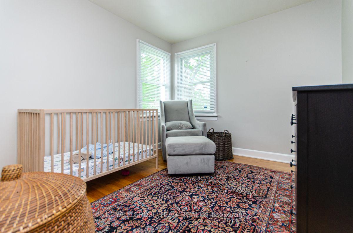Photo 17 of 114 Withrow Avenue, Ottawa, Meadowlands/St. Claire Gardens — HOMEH