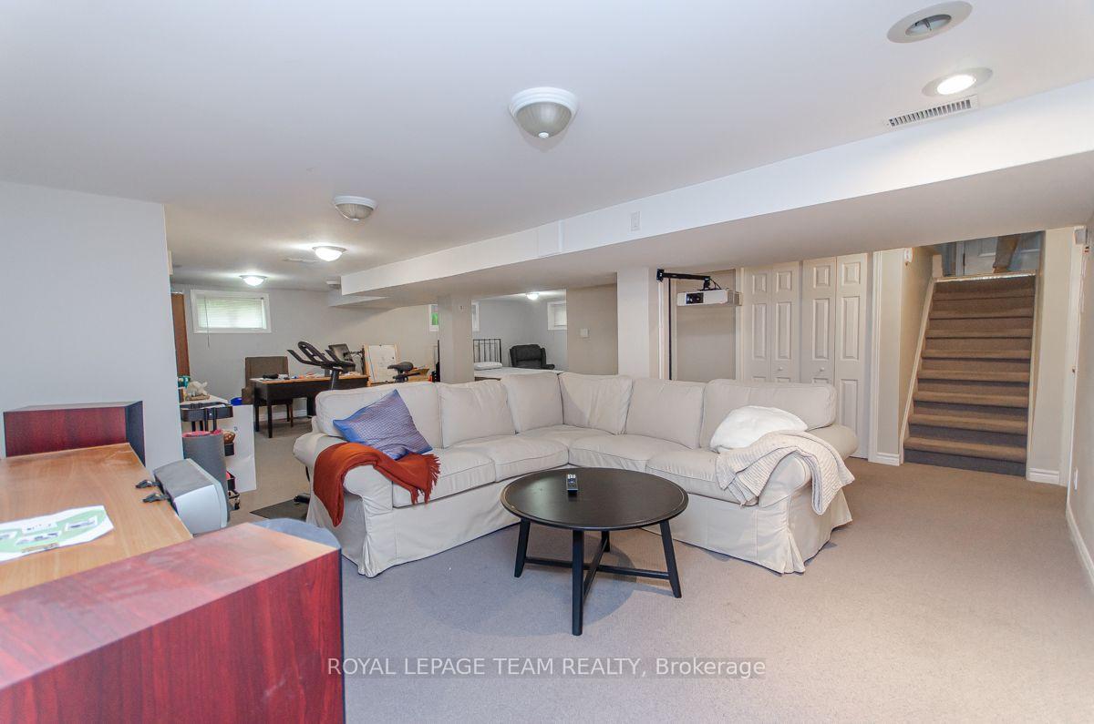 Photo 18 of 114 Withrow Avenue, Ottawa, Meadowlands/St. Claire Gardens — HOMEH