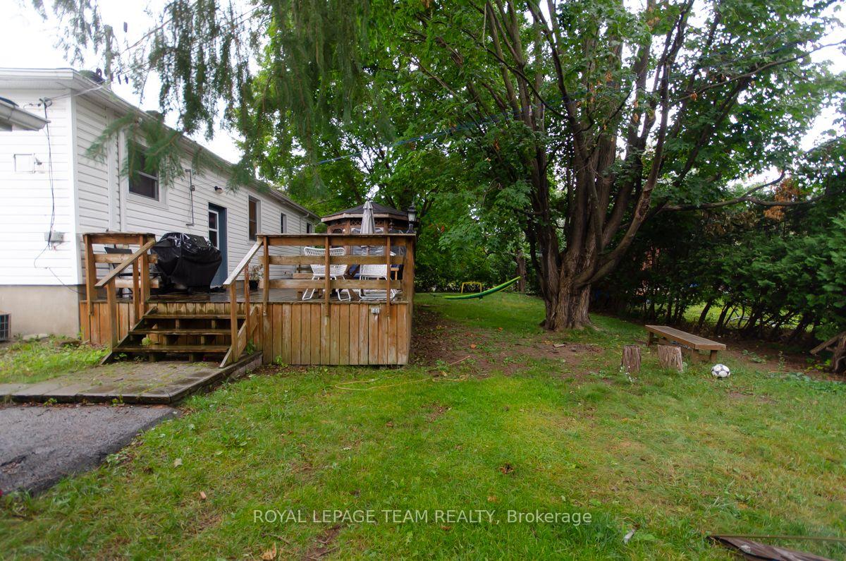 Photo 23 of 114 Withrow Avenue, Ottawa, Meadowlands/St. Claire Gardens — HOMEH