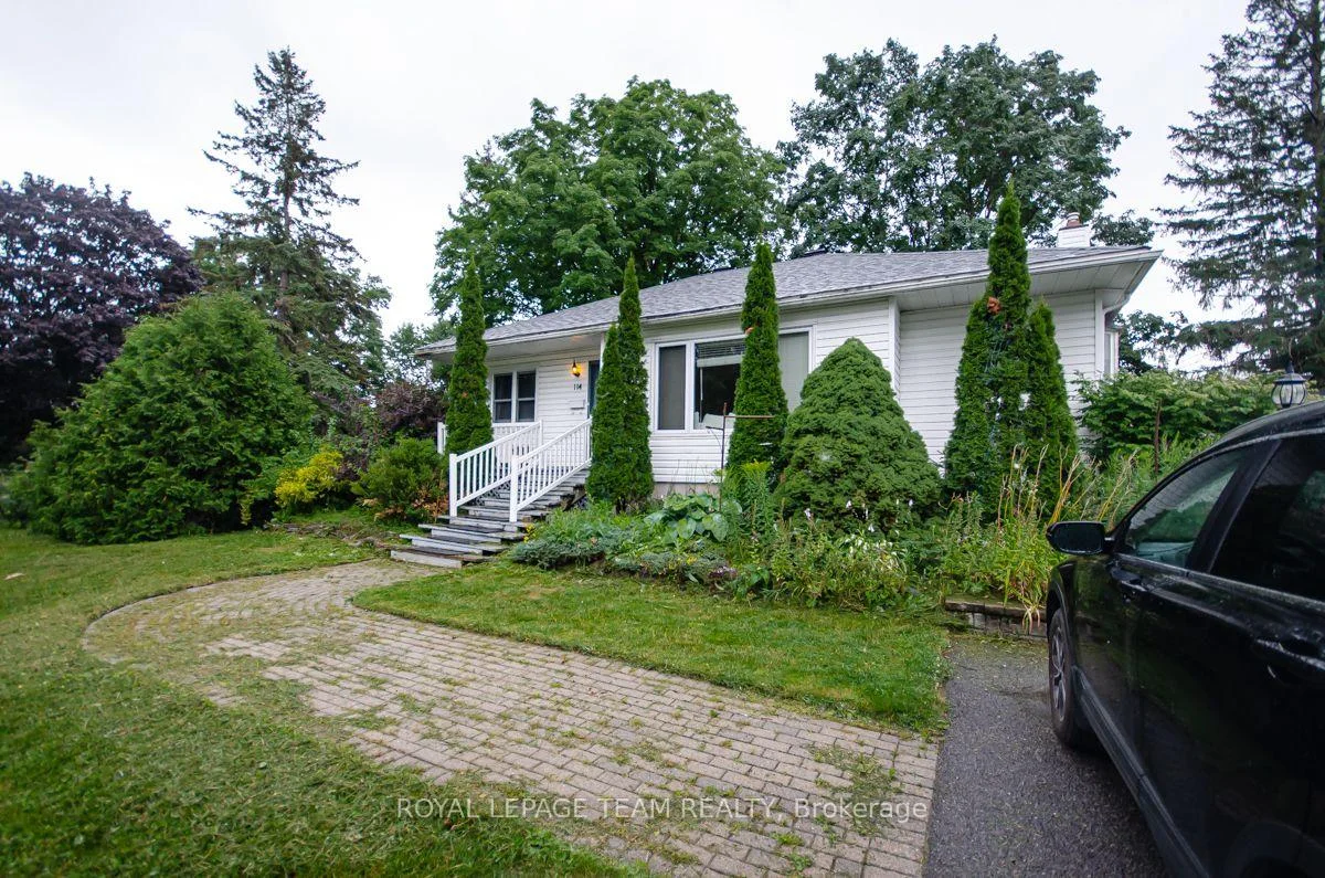 Photo 25 of 114 Withrow Avenue, Ottawa, Meadowlands/St. Claire Gardens — HOMEH