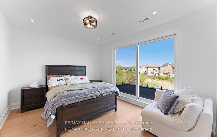Photo 26 of 88 Cosford Street, Aurora, Bayview Northeast — HOMEH