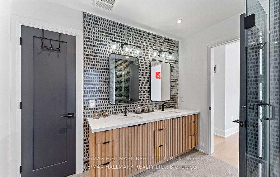 Photo 29 of 88 Cosford Street, Aurora, Bayview Northeast — HOMEH