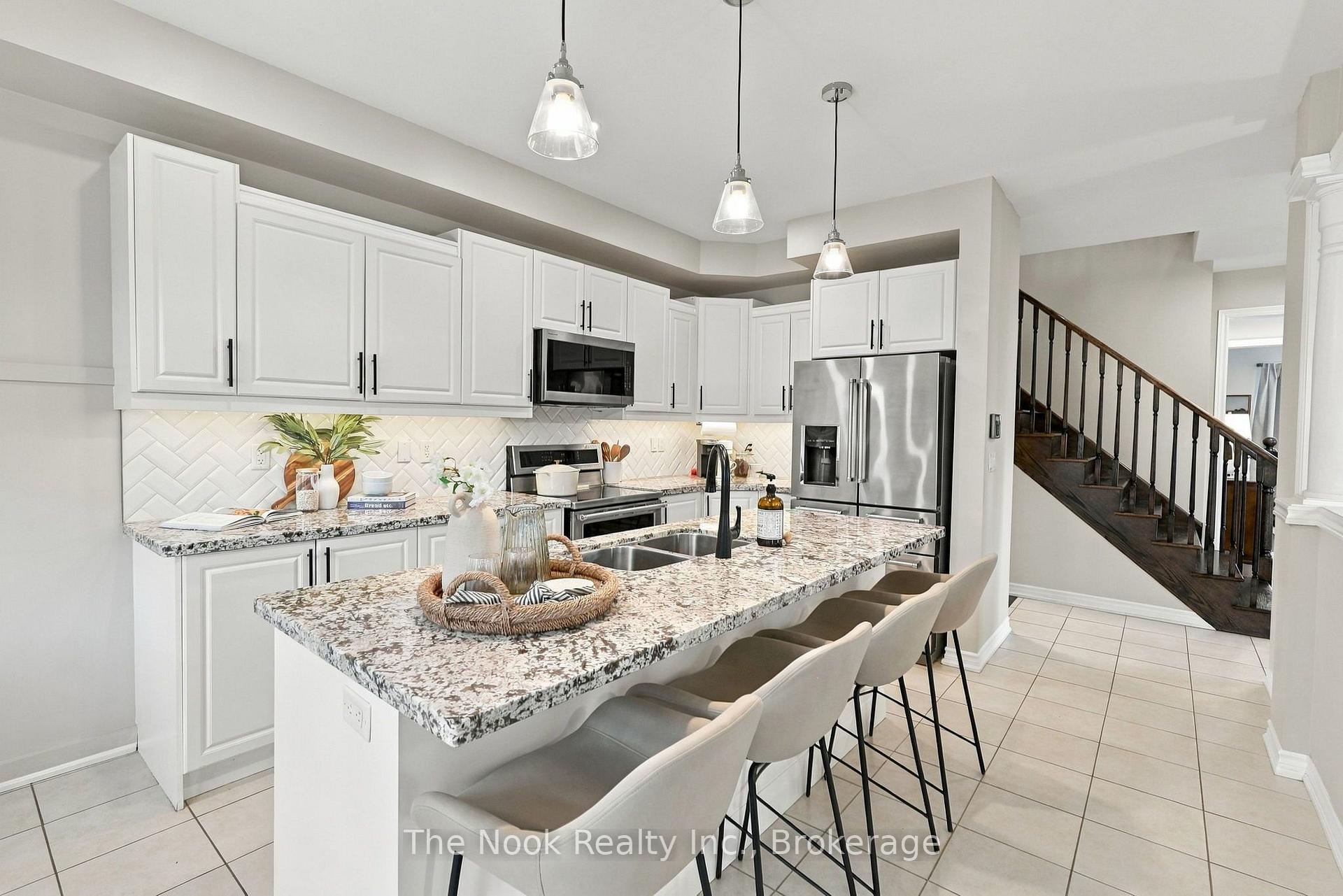 Photo 9 of 115 Noden Crescent, Clarington, Newcastle — HOMEH