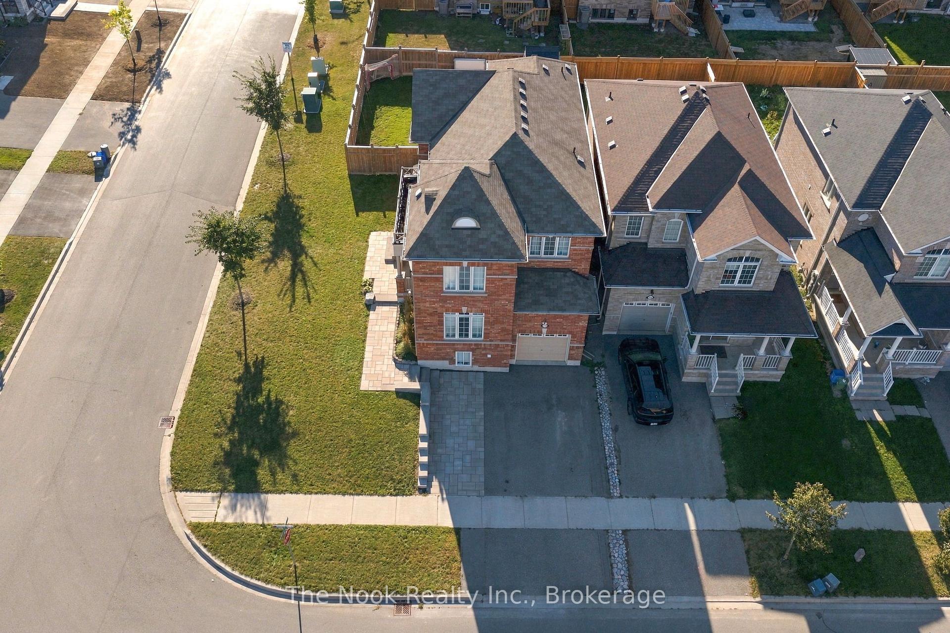 Photo 48 of 115 Noden Crescent, Clarington, Newcastle — HOMEH