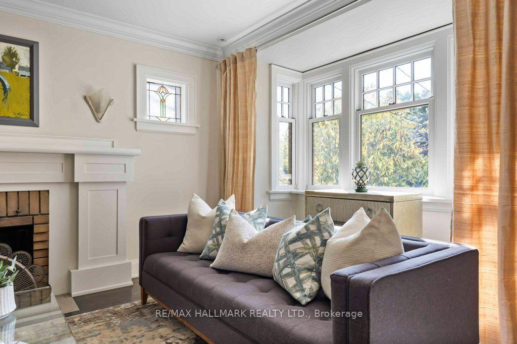 Photo 4 of 29 Standish Avenue, Toronto, Rosedale-Moore Park — HOMEH
