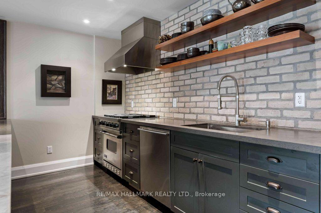 Photo 12 of 29 Standish Avenue, Toronto, Rosedale-Moore Park — HOMEH