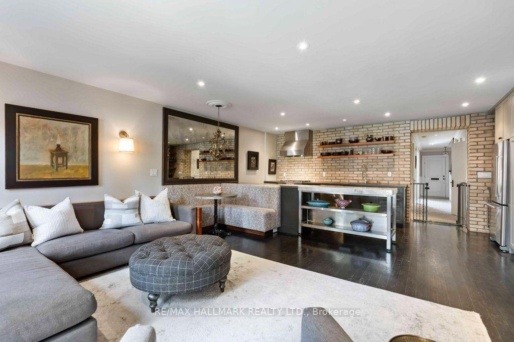 Photo 16 of 29 Standish Avenue, Toronto, Rosedale-Moore Park — HOMEH