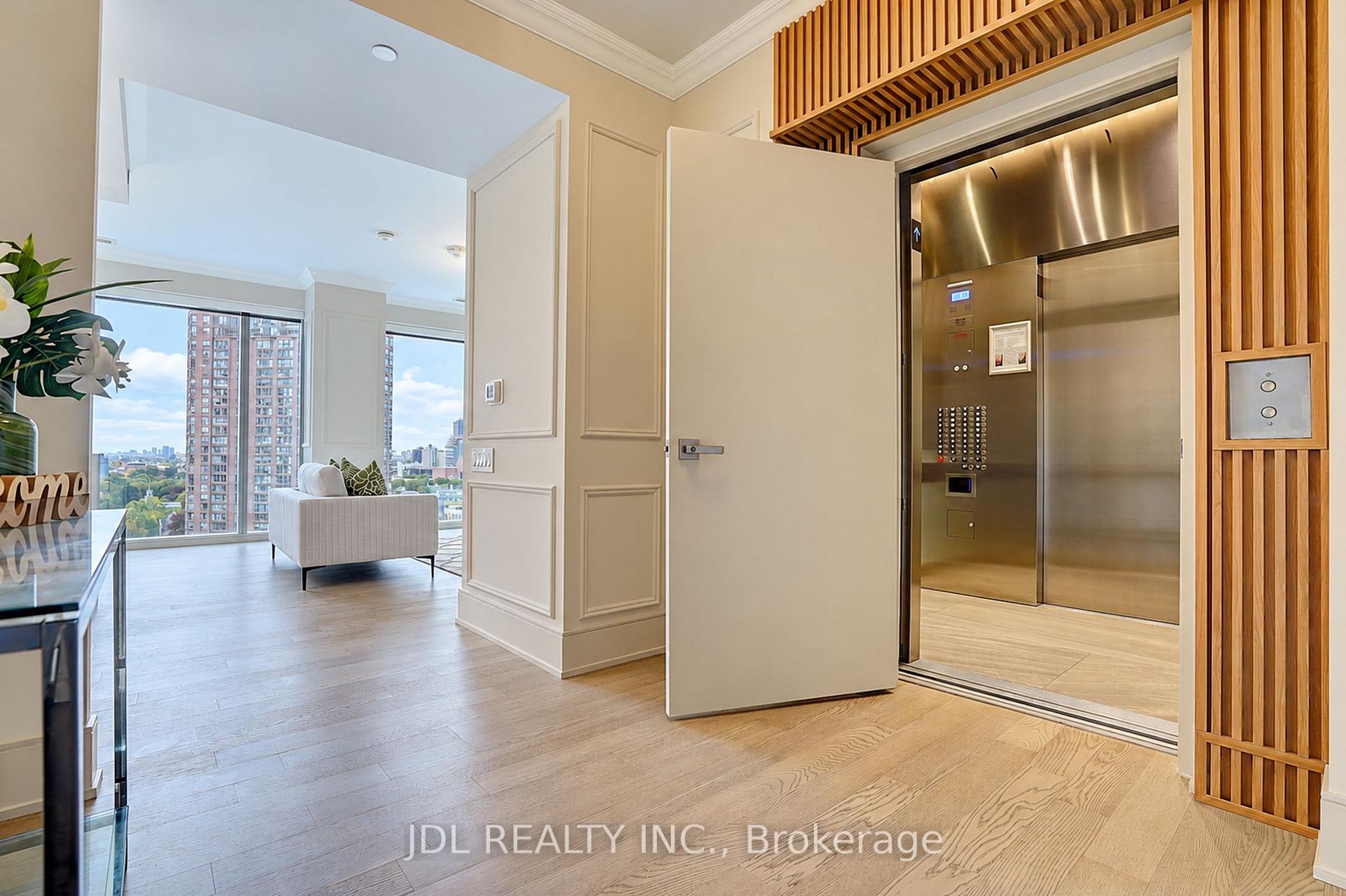 Photo of Unit 1615, 1 Gloucester Street