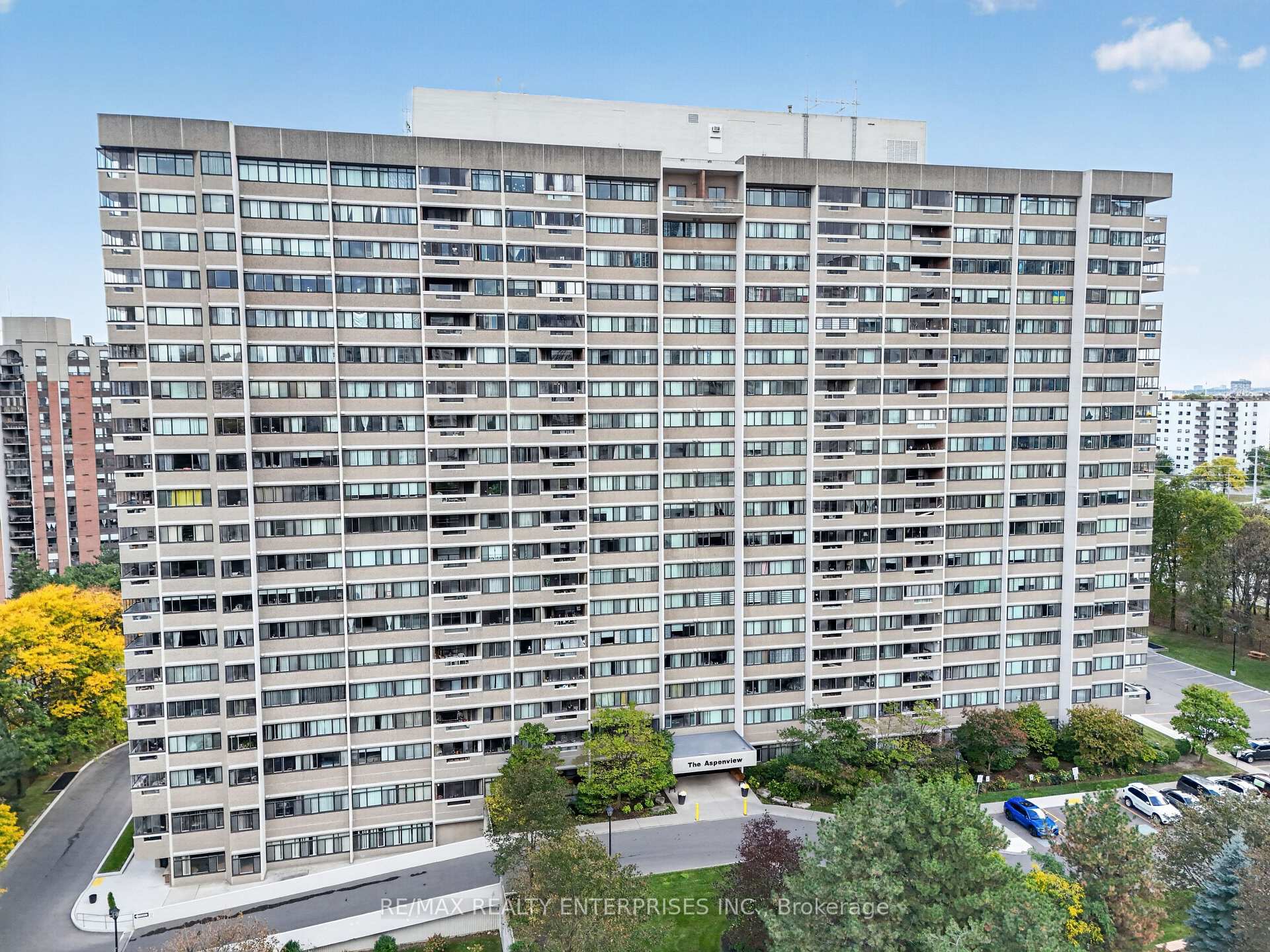Photo of Unit 610, 50 Elm Drive E
