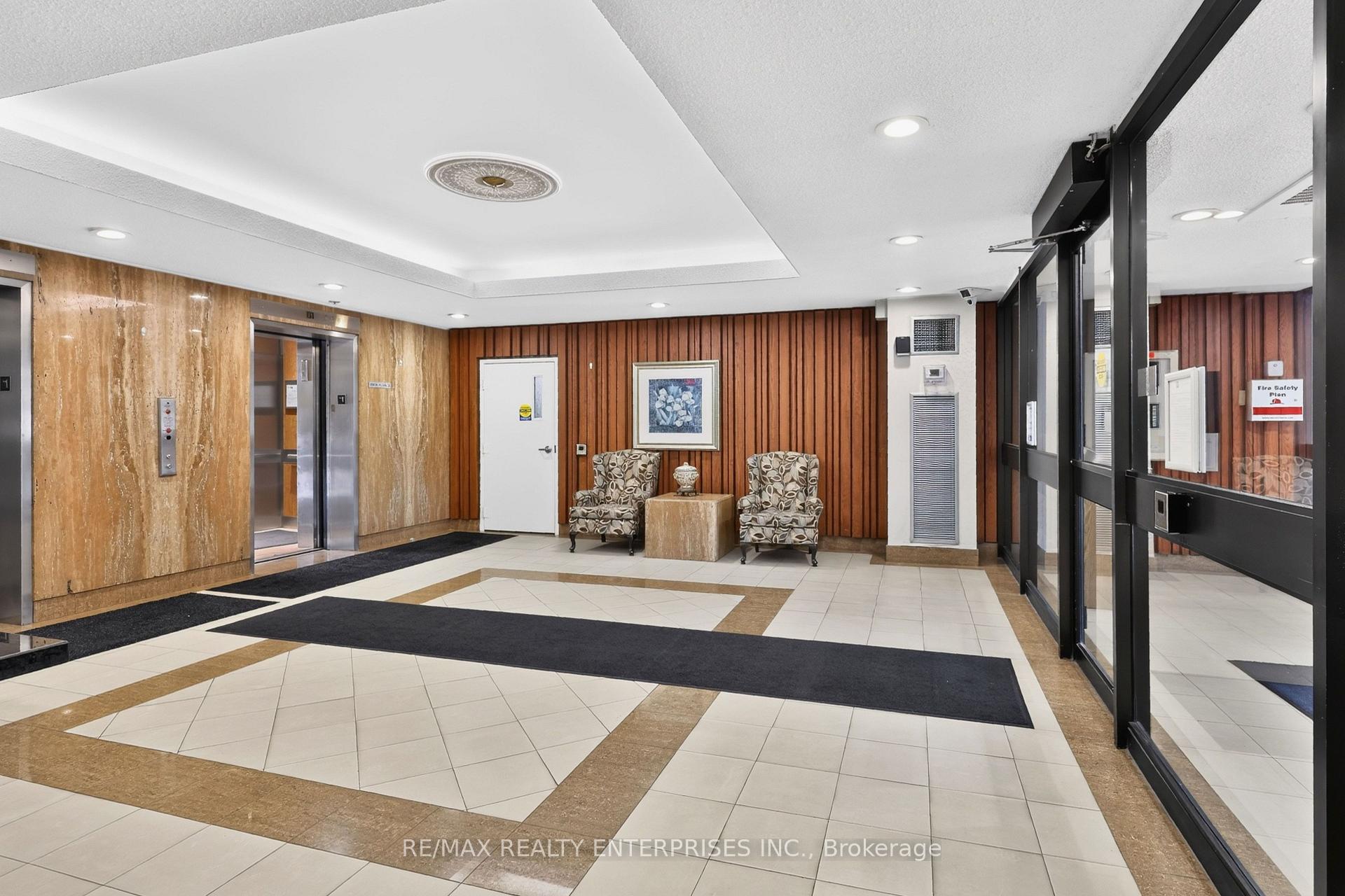 Photo 3 of Unit 610, 50 Elm Drive E, Mississauga, Mississauga Valleys — HOMEH