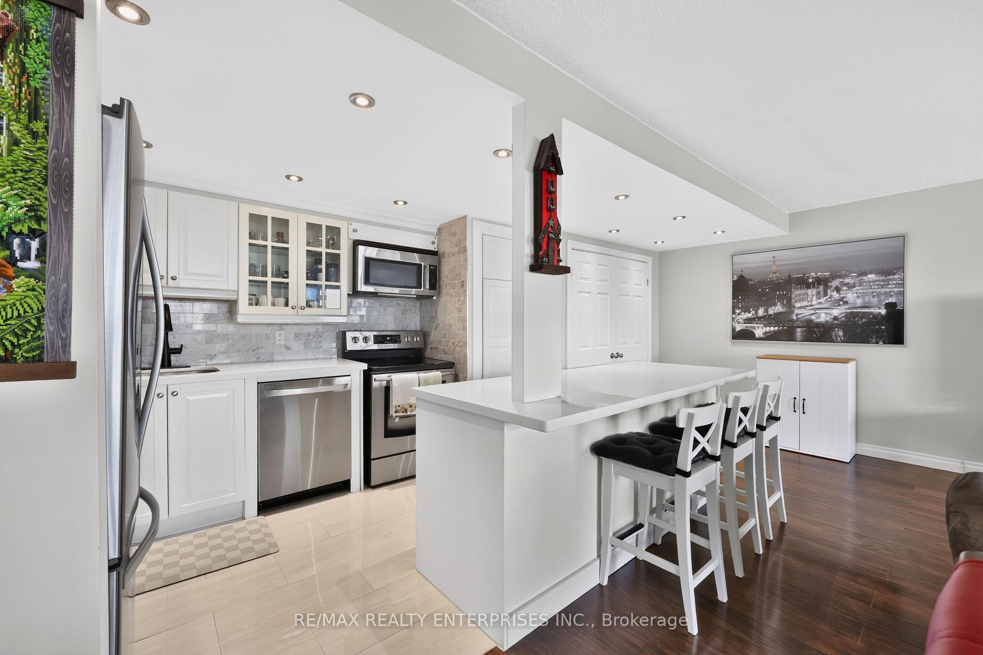 Photo of Unit 610, 50 Elm Drive E