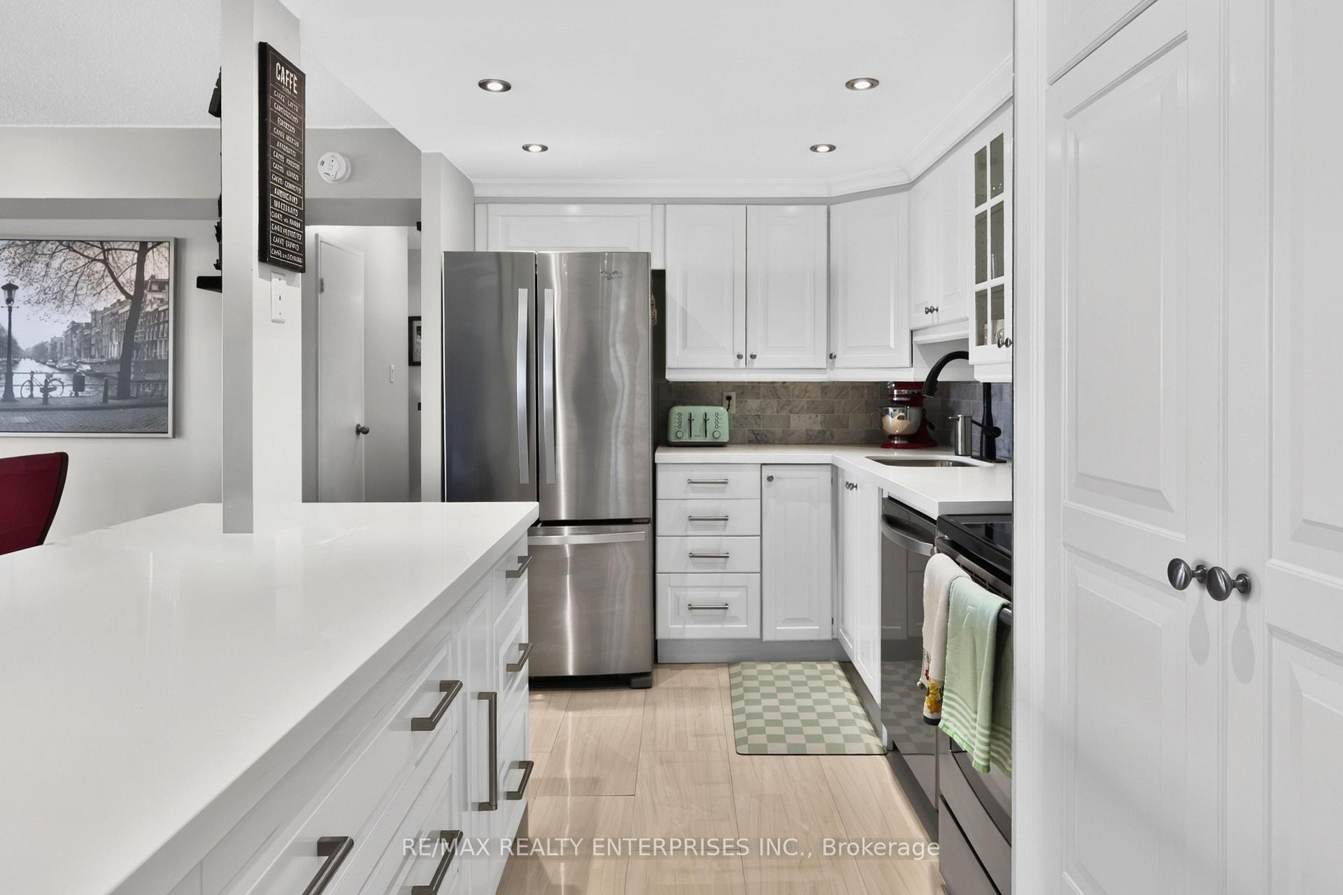 Photo 10 of Unit 610, 50 Elm Drive E, Mississauga, Mississauga Valleys — HOMEH