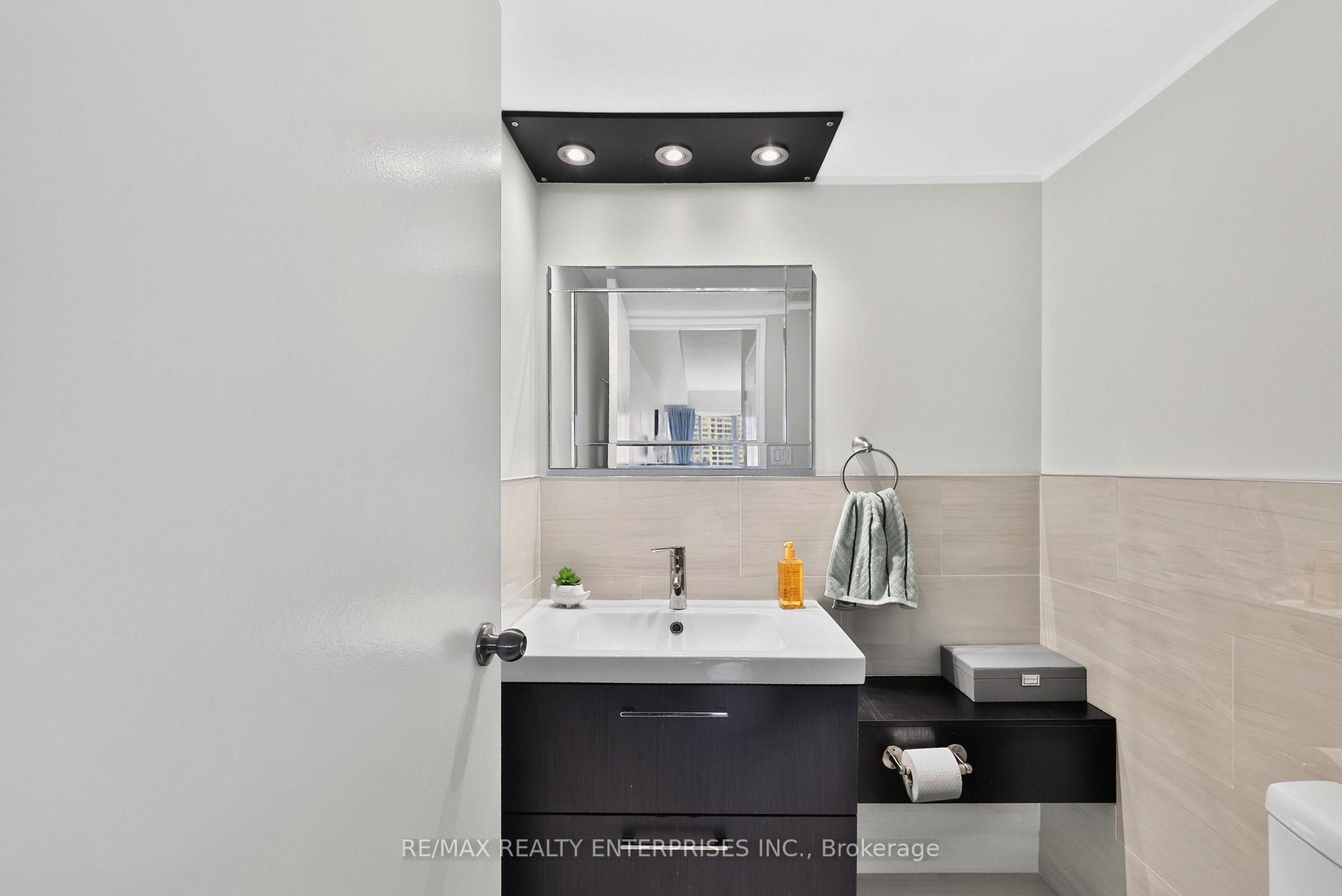 Photo 29 of Unit 610, 50 Elm Drive E, Mississauga, Mississauga Valleys — HOMEH